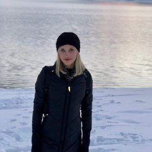 Meet your Posher, Angela